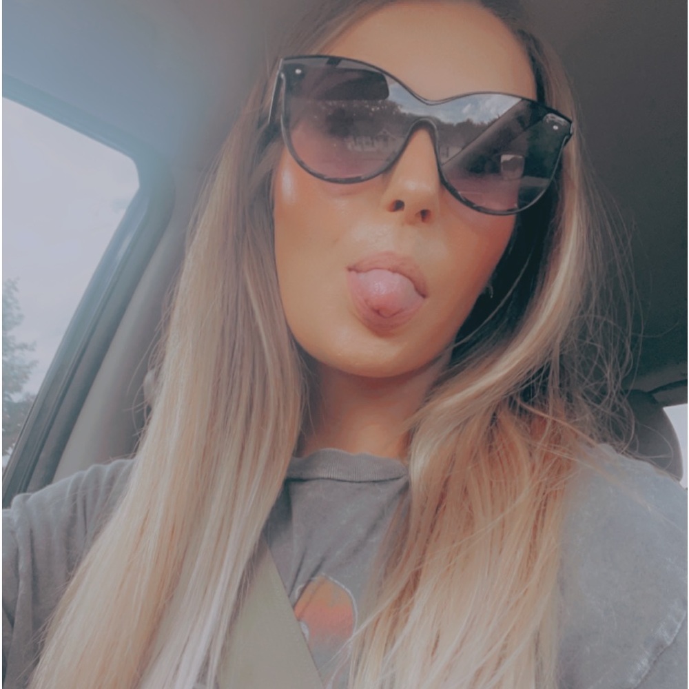 Meet your Posher, Keri